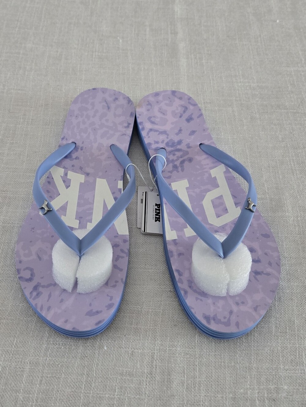 NWT PINK Victoria's Secret Lilac Leopard Flip Flop Sandals - Women's